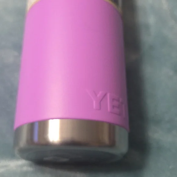 Yeti Rambler 26oz Lavender Bottle - Picture 6 of 8